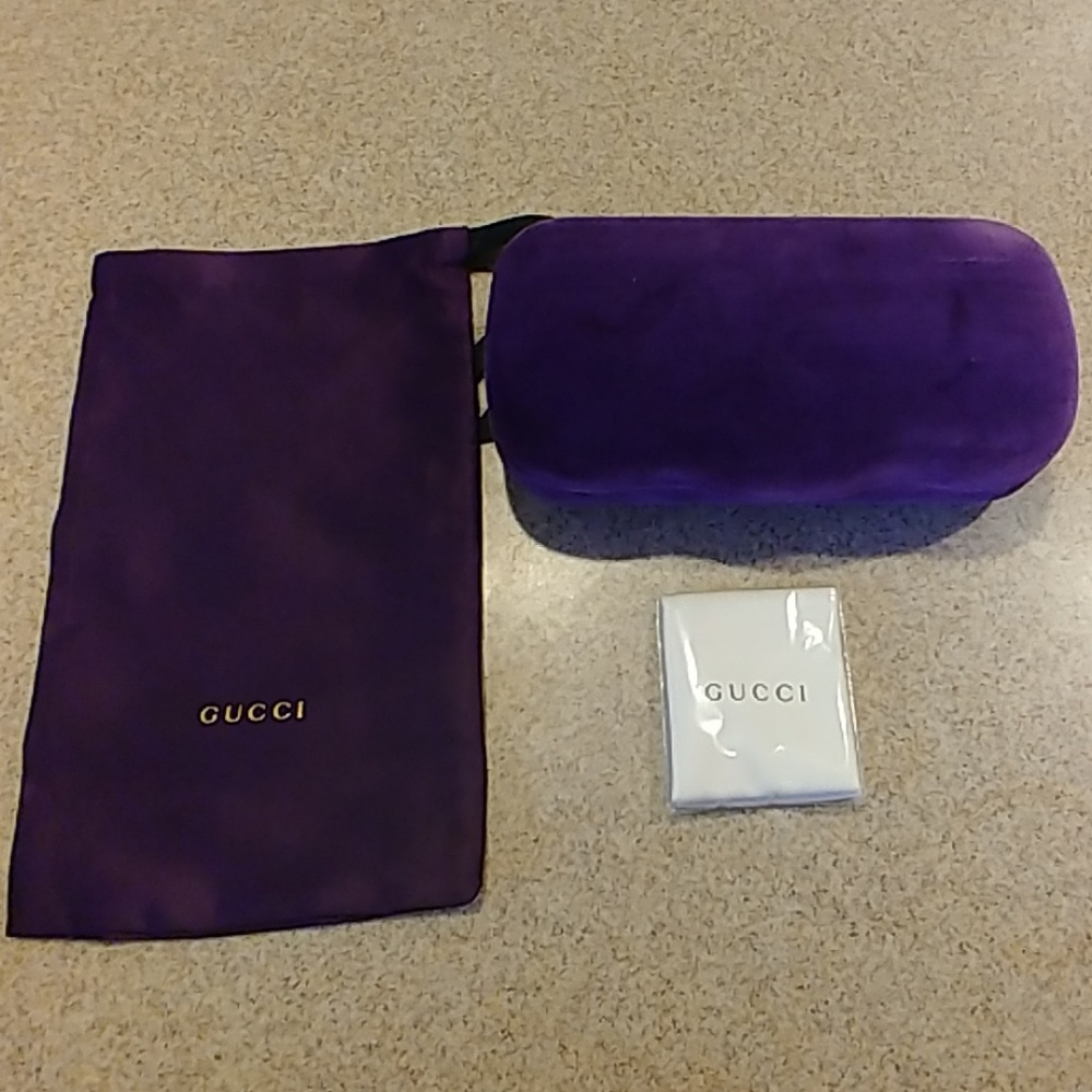 New gucci sunglass case